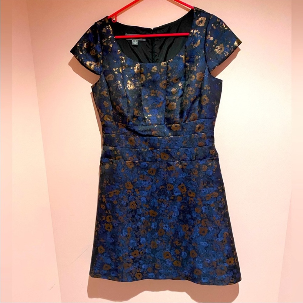 Elegant Blue Floral Dress